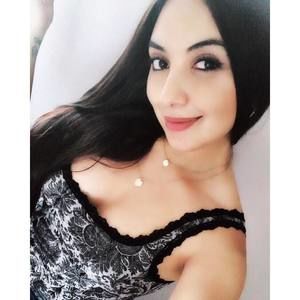 Meet your Posher, Alejandra